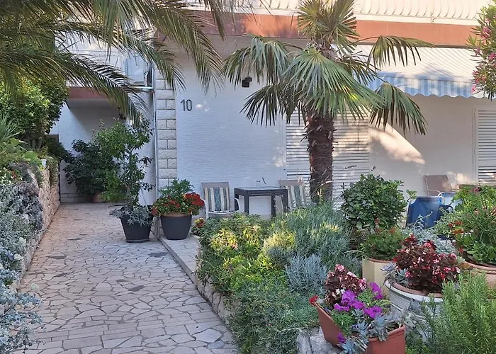 Apartments Fina